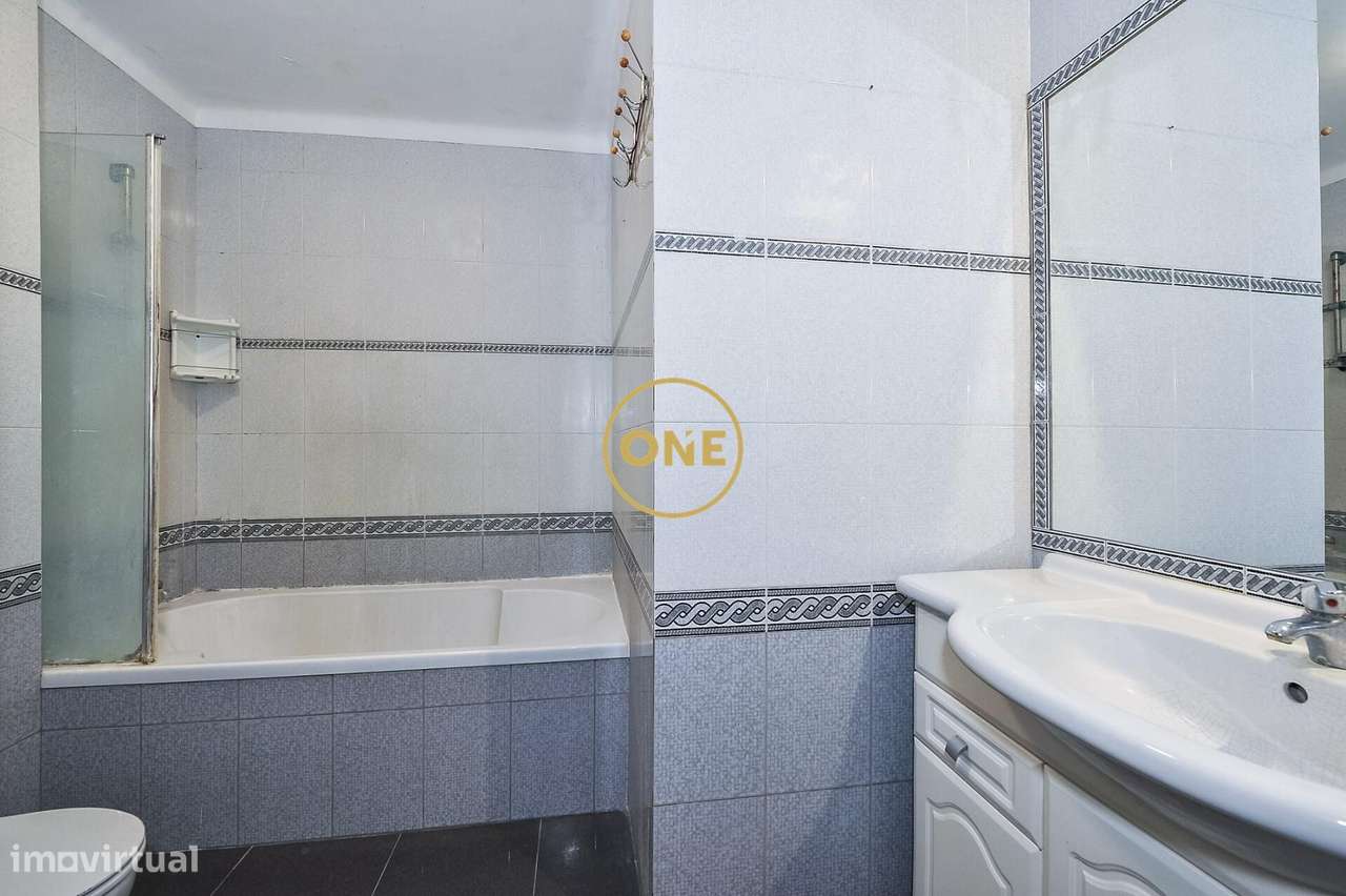 Apartamento T3 à venda na Cova da Piedade, Almada-16