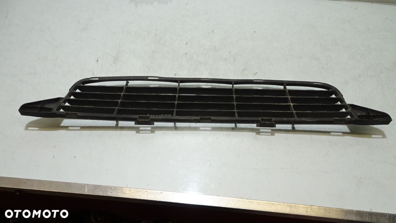 GRILL ATRAPA TOYOTA AVENSIS T27 2.0D4D 53112-05080 - 2