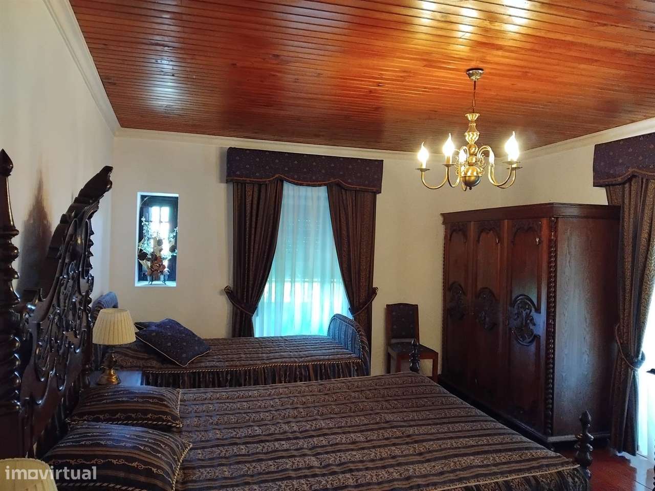 Moradia de Grande Dimensão com Potencial Habitacional, Turístico e de-30
