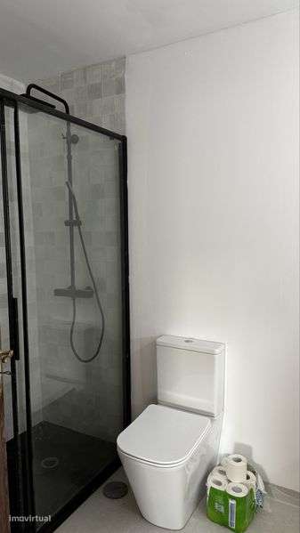 Apartamento T2, em fase final de remodelação - Grande imagem: 5/12