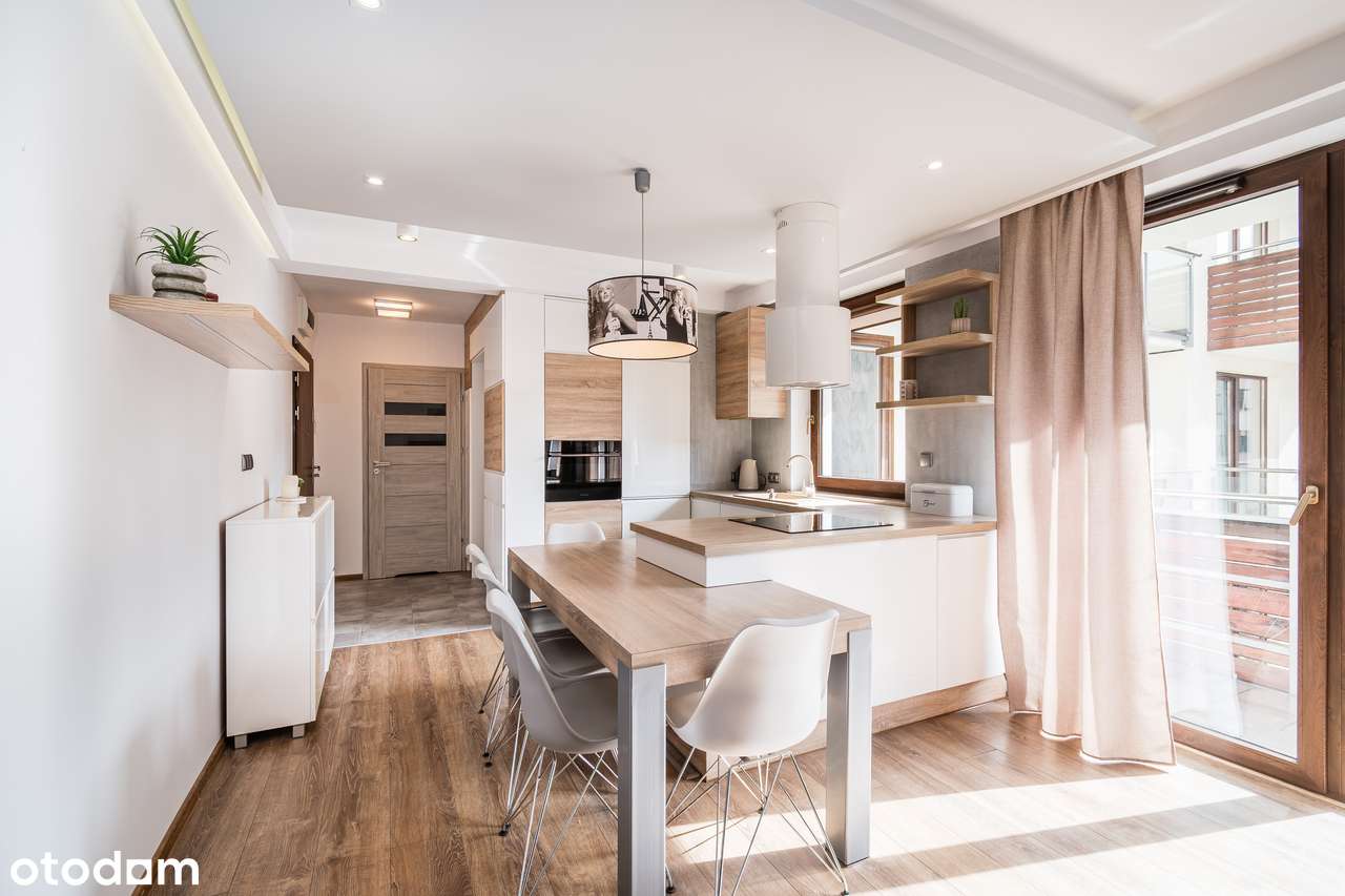 2 pokoje | Wysoki standard | Balkon | MPEC | Budynek z windą-1