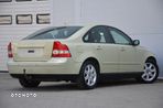 Volvo S40 2.4 - 17