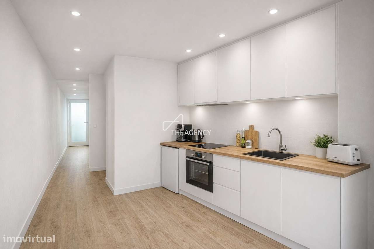 Prédio para Restaurar com Elevada Rentabilidade no Centro de Alhandra - Grande imagem: 2/29