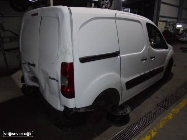 Carro MOT:  9HT  9H02 DV6BTED4 CXVEL 20DP48 CITROEN BERLINGO 2010 1.6 HDI 75CV 5P BRANCO DIESEL - 3