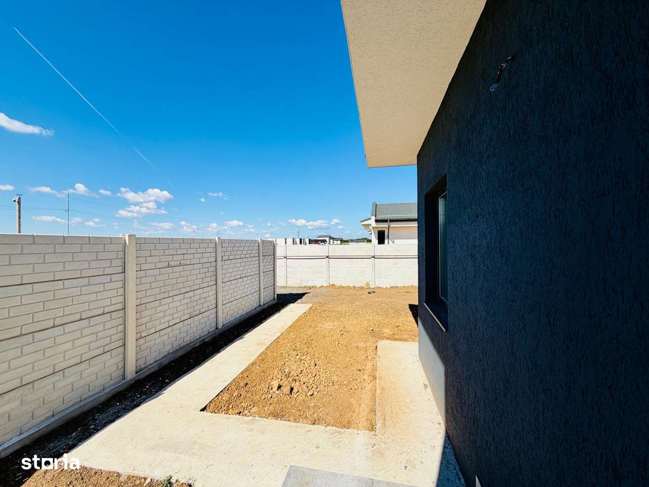 Casa pe parter - Com. Berceni - Str. Miorita - 4 camere - 2 bai - Imagine principală: 2/11