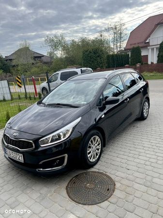 Kia Ceed - 1