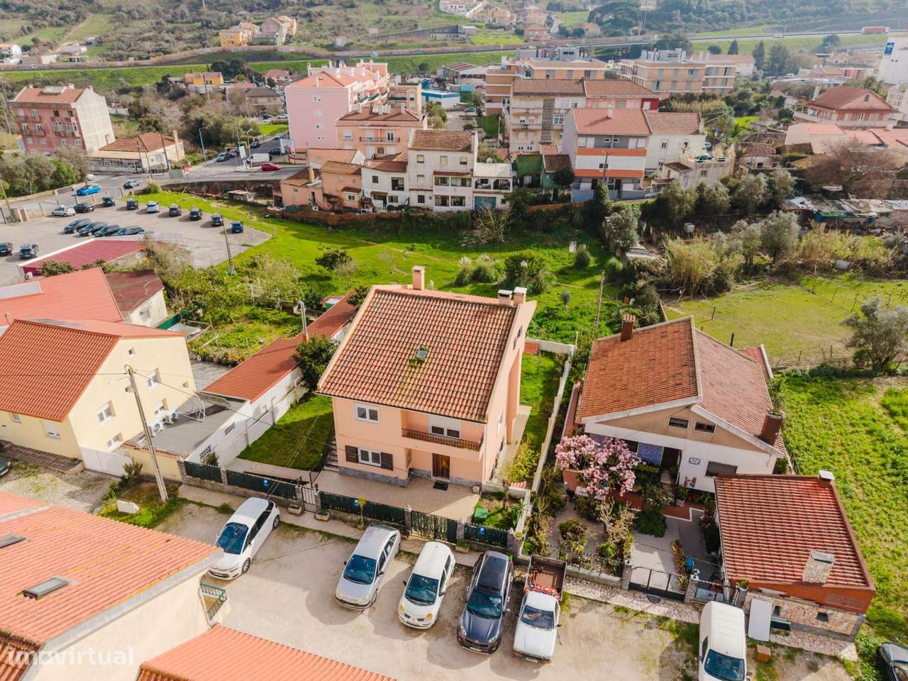 Moradia Independente em Caneças, Odivelas - T3+5-0