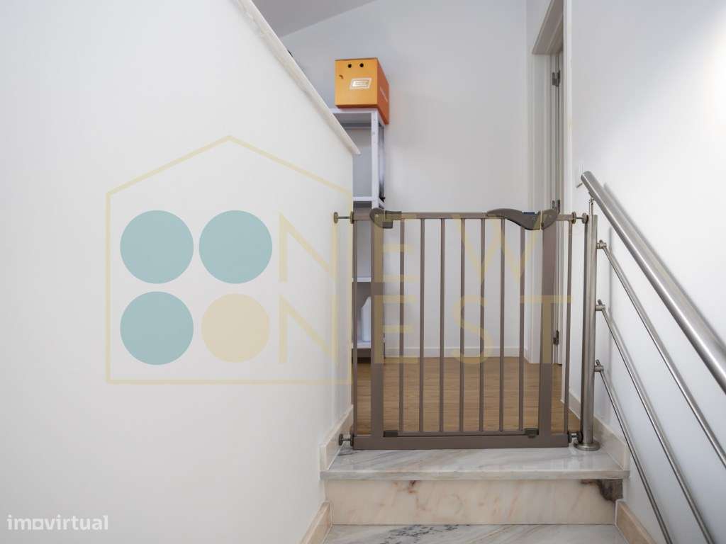 Moradia T2+2 com garagem e jardim, a dois passos do Parque do Serra...-28