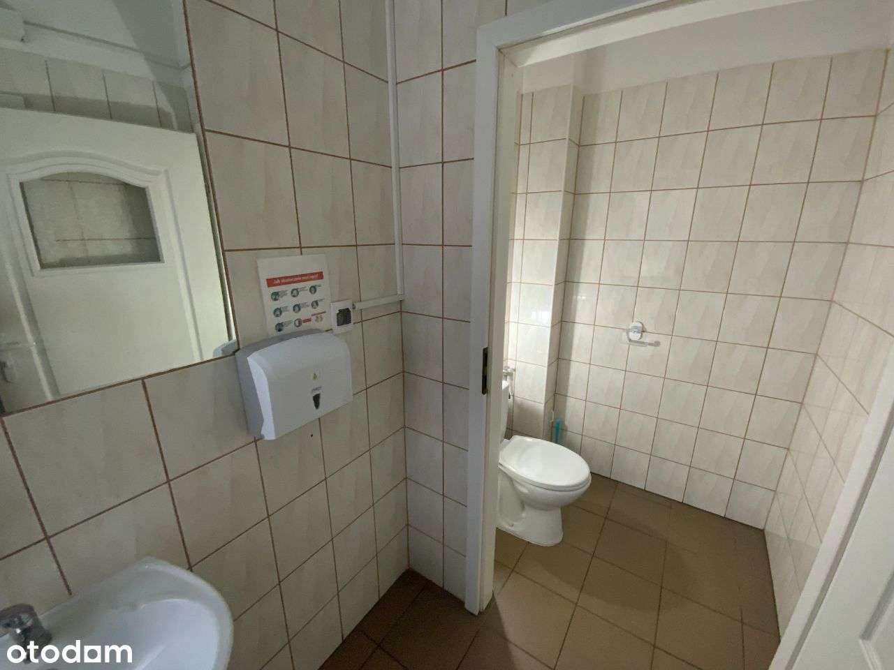 Atrakcyjny lokal użytkowy blisko morza!-16