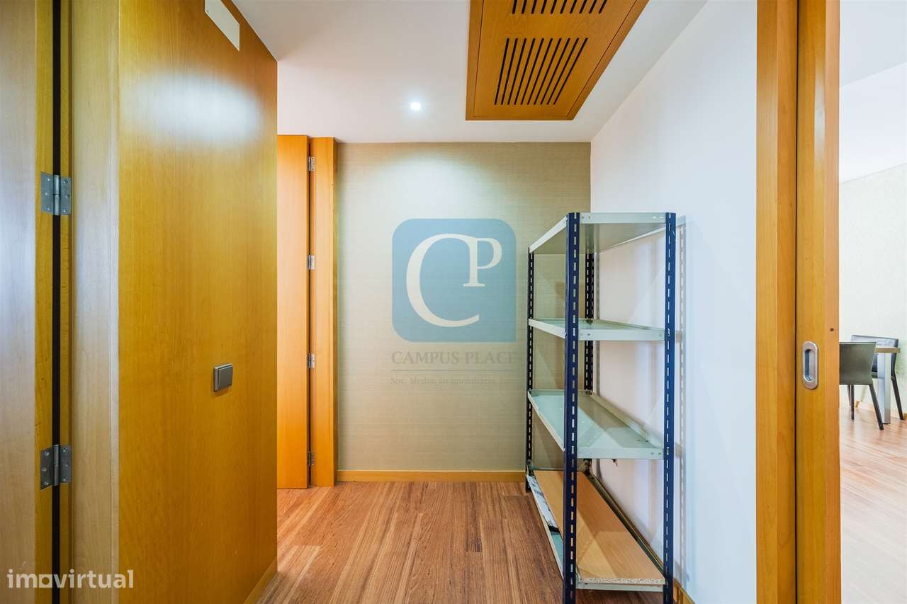 T2Kit com terraço junto ao Hotel Axis - S. Mamede Infesta, Matosinhos - Grande imagem: 4/24