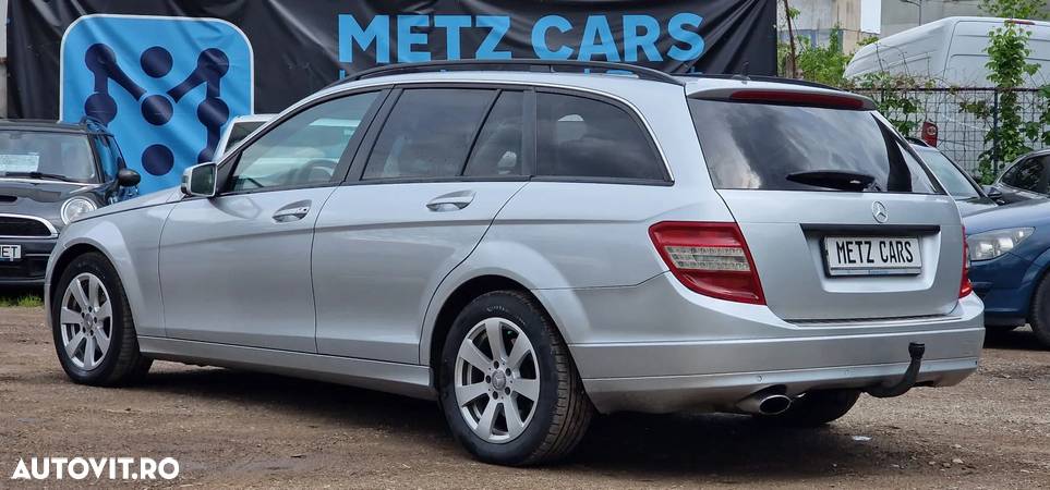 Mercedes-Benz C 220 T CDI DPF Automatik BlueEFFICIENCY Elegance - 4