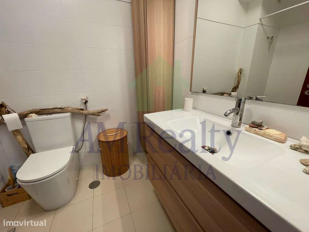 Apartamento T1 Remodelado - Junto à Praia-5