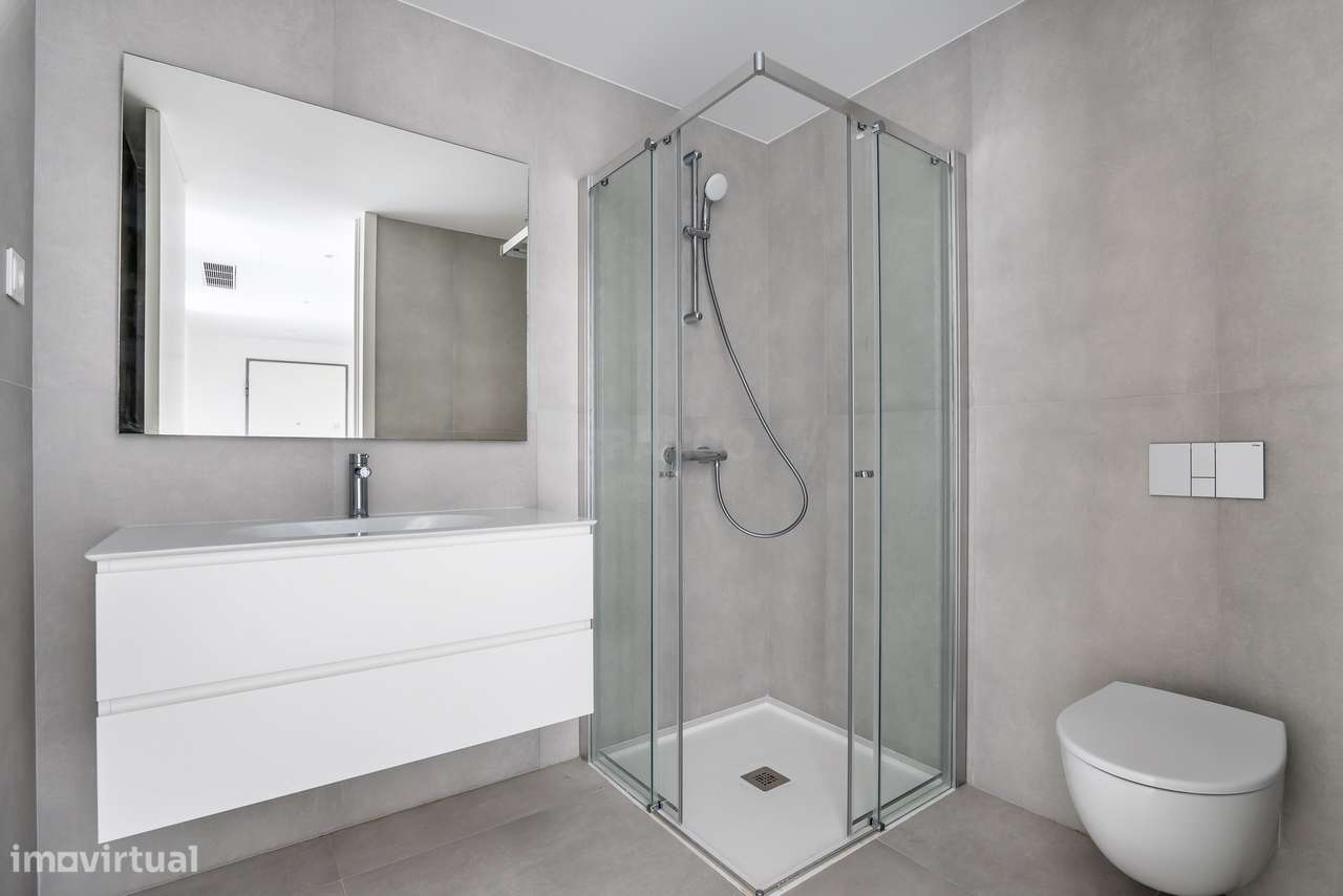 Apartamento T2 de Luxo no The Leaf — a 200 m da Praia do Porto de Mós,-25