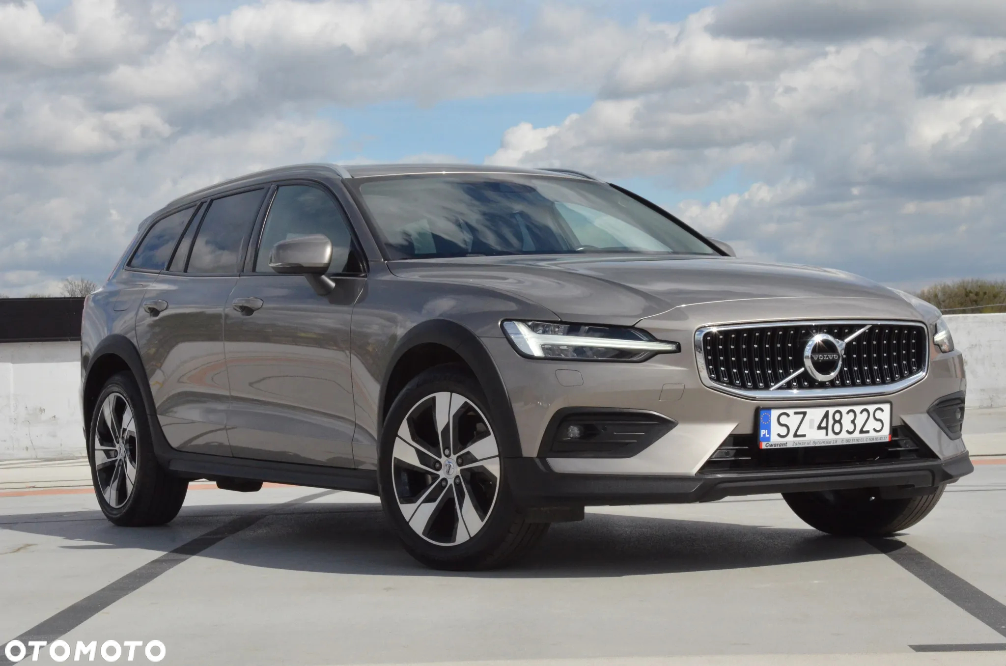 Volvo V60 Cross Country B4 D AWD Geartronic Pro - 5
