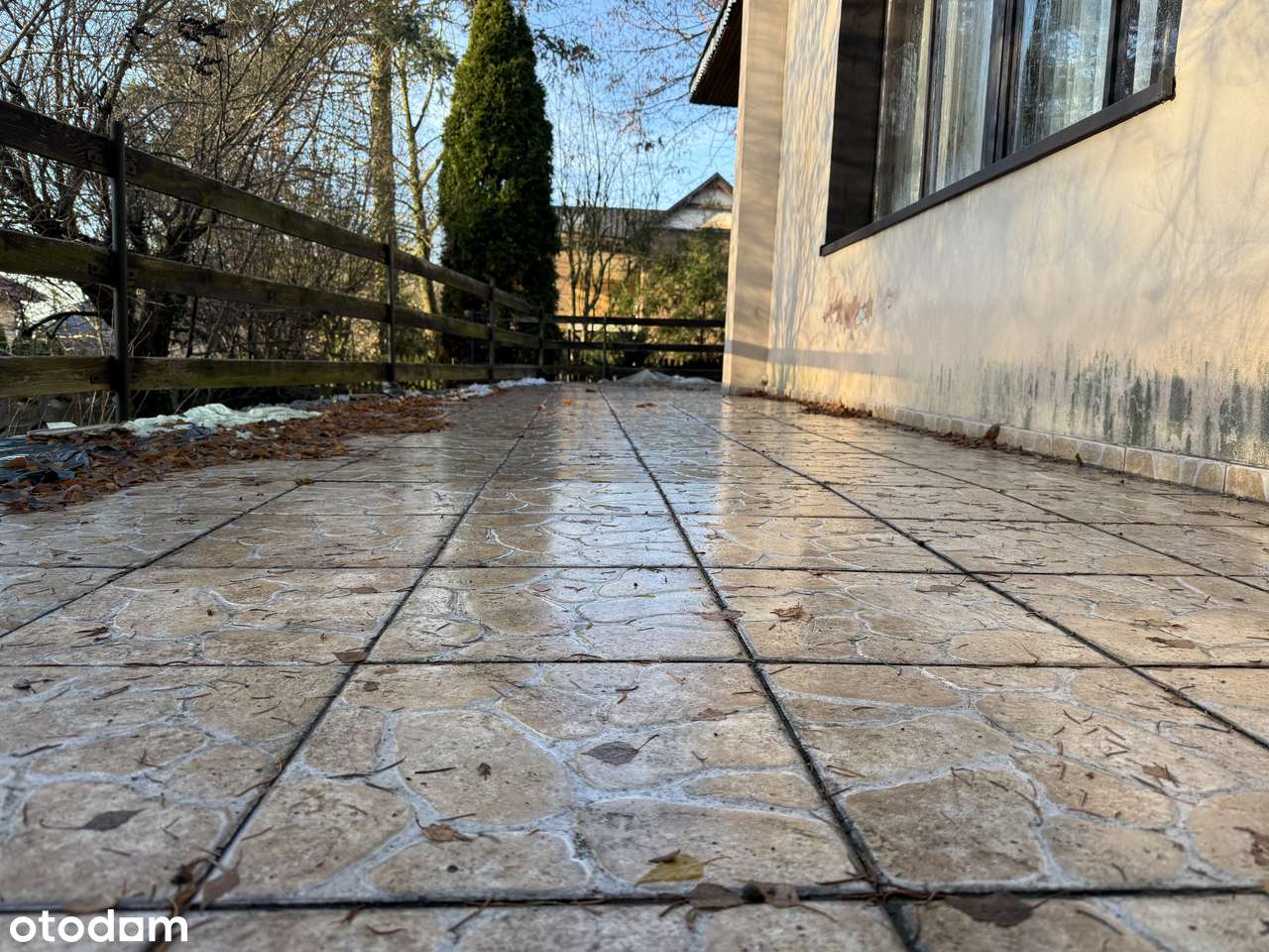 Urokliwy dom 2 pokoje z piwnicą blisko jeziora - Pełny obrazek: 2/9