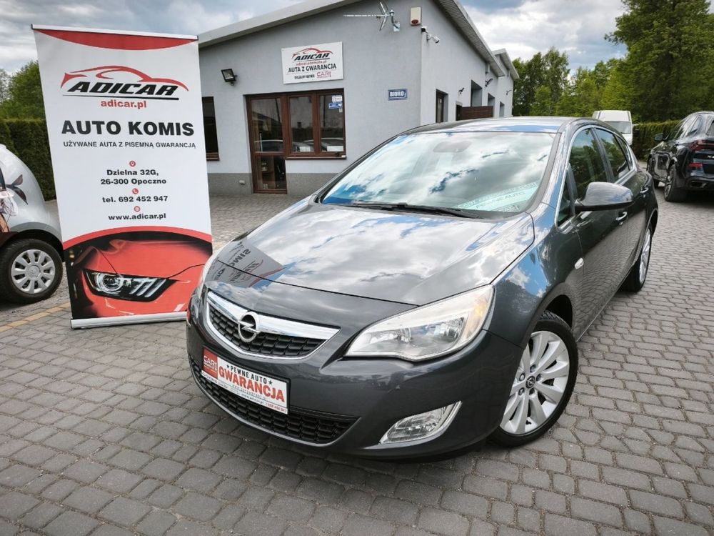 Opel Astra J (2009-2019) 2009