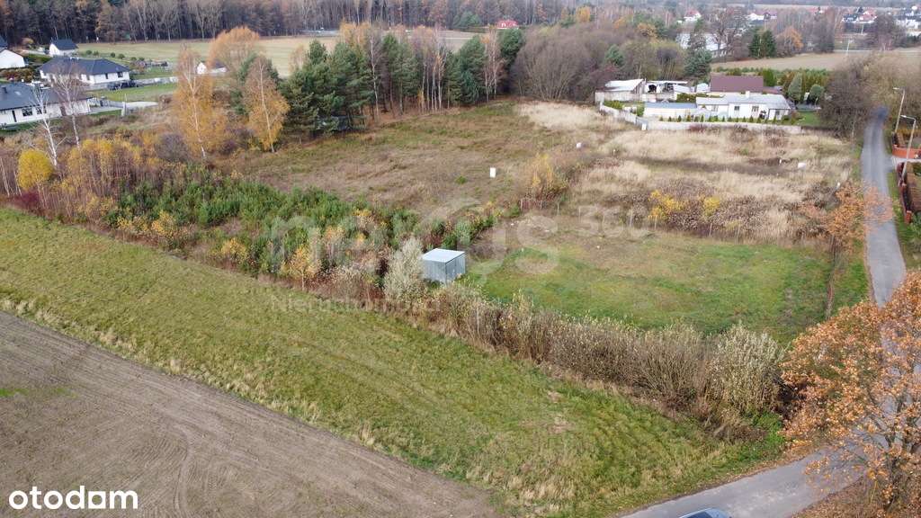 Blisko innych zabudowań a z drugiej strony las - Pełny obrazek: 4/7