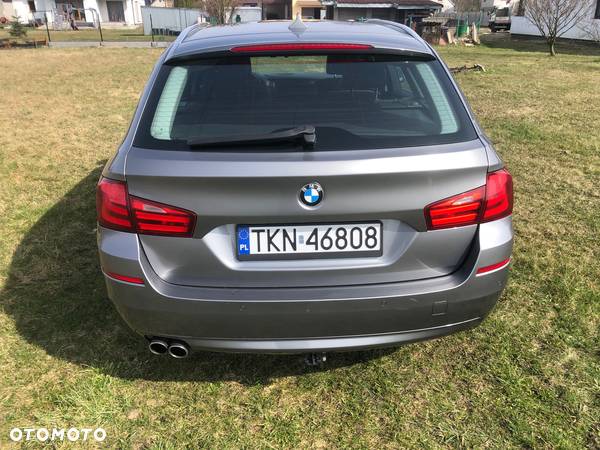 BMW Seria 5 525d xDrive - 3