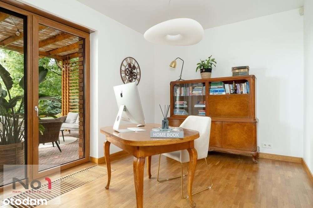 Wygodny dom dla dużej rodziny na dużej działce.-5