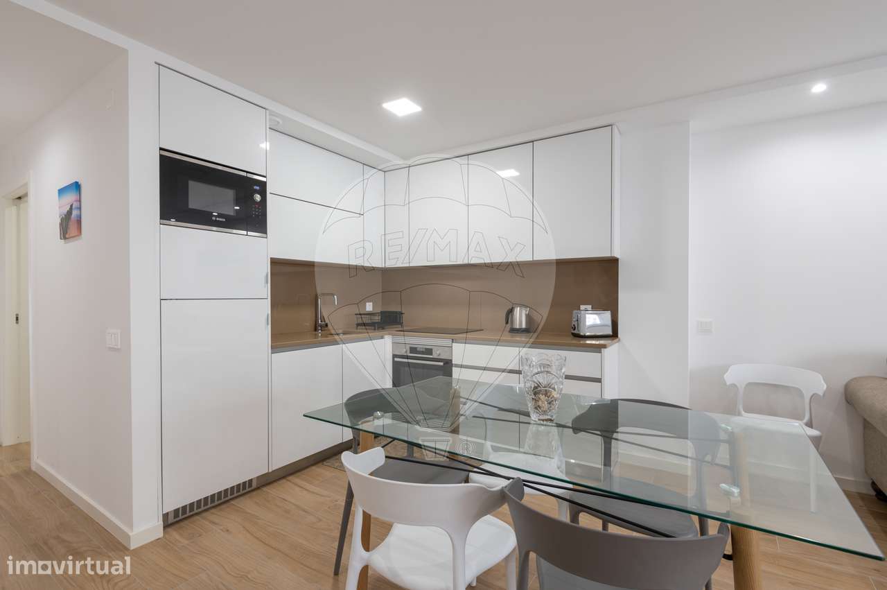 Apartamento T1 + 1 | Nazaré | Perto da Praia-11