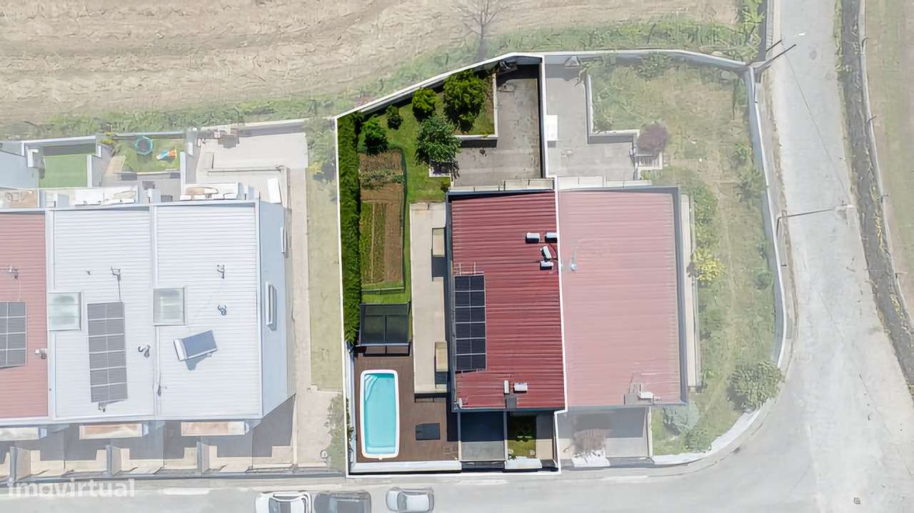 Moradia T4 com 2 Suites em Dume - Braga-46