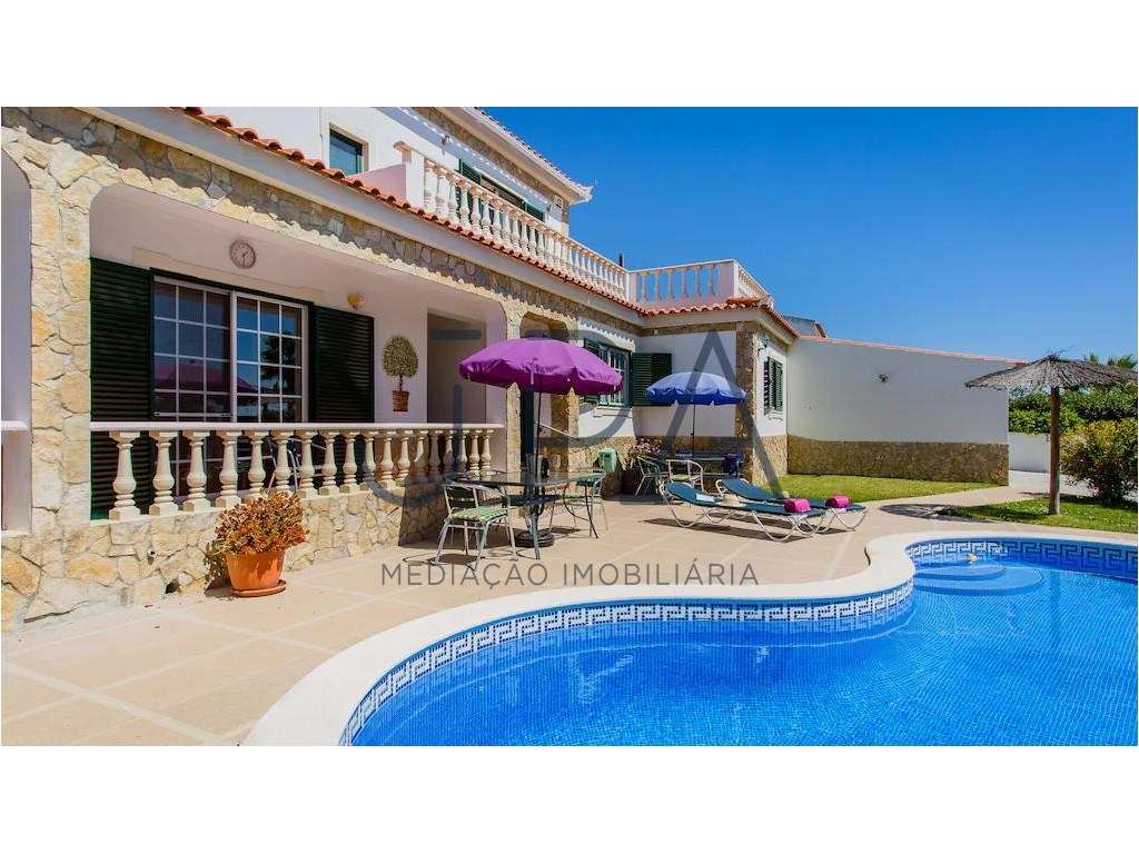 Moradia Isolada V4 +1 com Piscina e Garagem,Quinta do Sobral-24