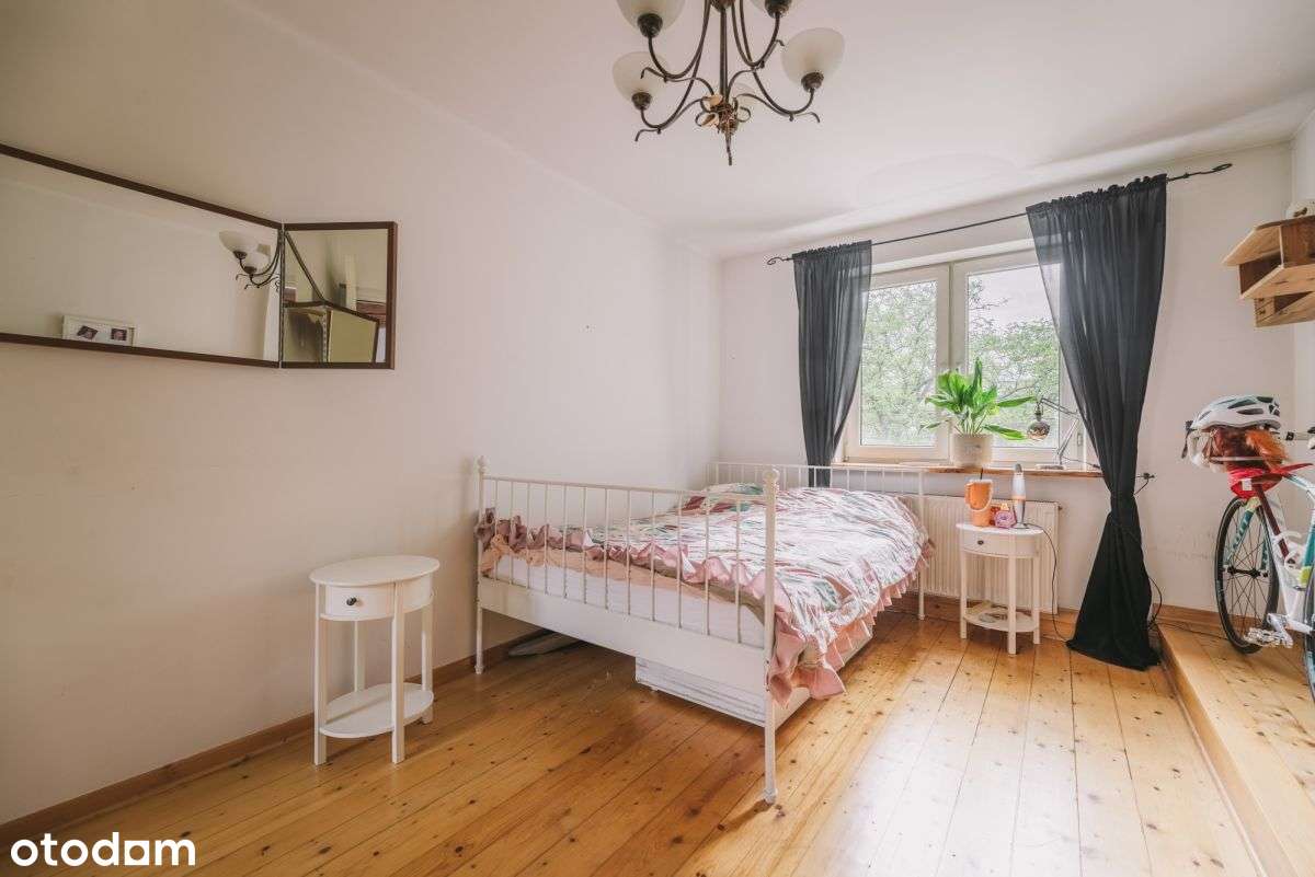 Dwupoziomowy Apartament na Starej Saskiej Kępie-11