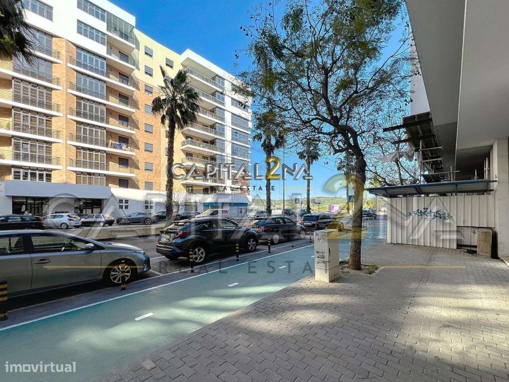 Penthouse T3 Duplex com Piscina Privada Aquecida, Terraço e Box par...-44