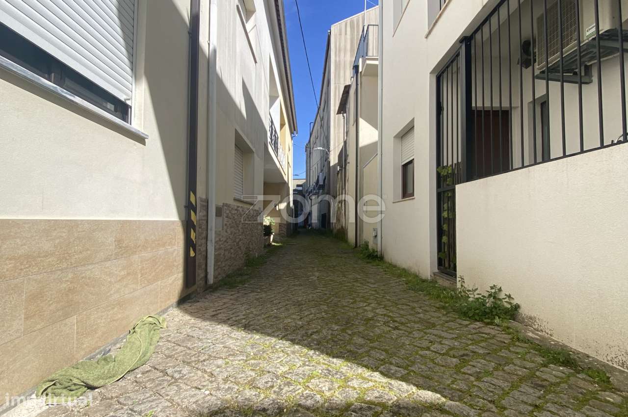 Moradia T2 duplex, centro da Mealhada - Grande imagem: 2/17