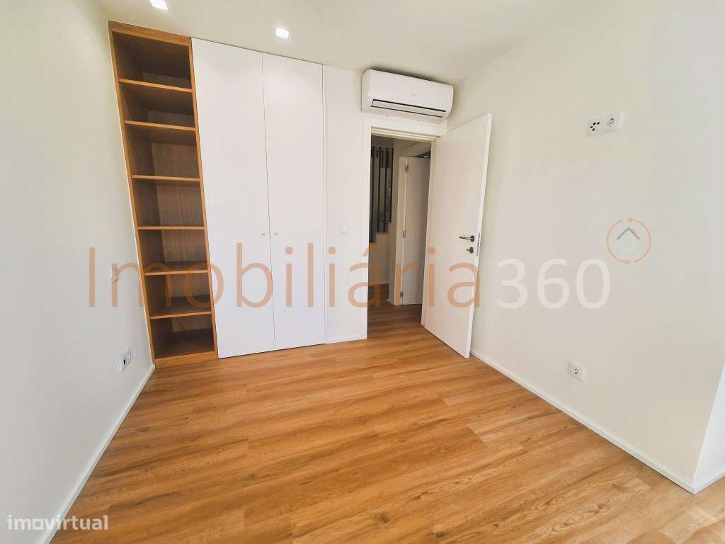 **Apartamento T2 Duplex Novo com 2 Varandas em Matosinhos Sul**-7