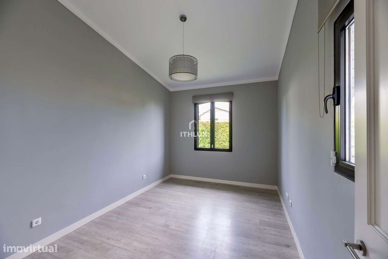 Moradia T3+1 em Birre, Cascais — Elegância, Conforto e Privacidade num-19