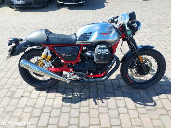 Moto Guzzi V7 - 6