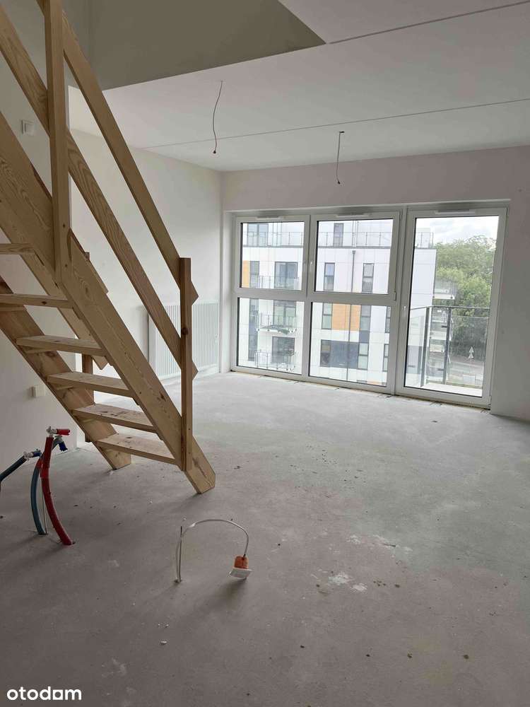 Podolany - wyjątkowe mieszkanie dwukondygnacyjne z tarasem i balkonem-2