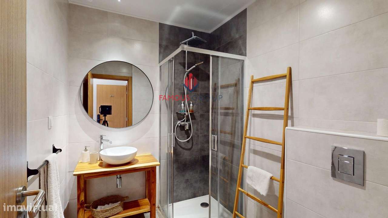 Prédio Histórico com Alojamento Local, Restauração e Espaço...-42