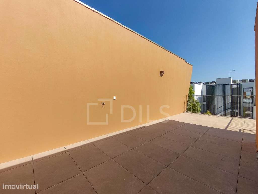 Apartamento T2 com varanda, terraço e garagem em Cabanas, Tavira - Grande imagem: 4/57