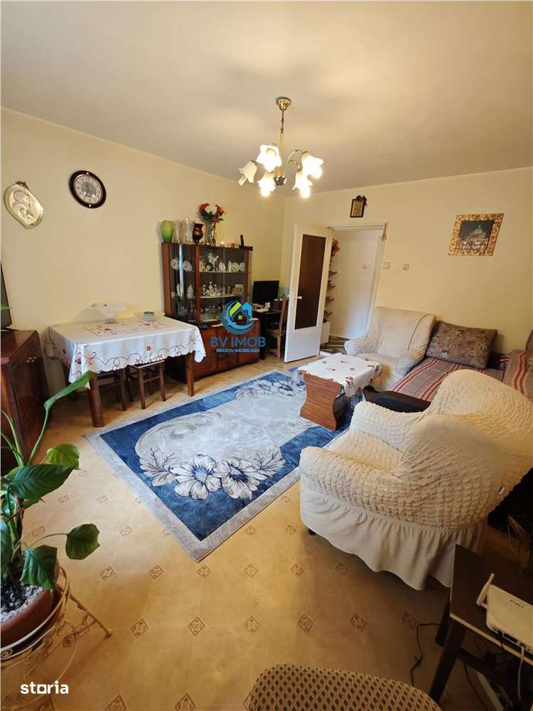 Vanzare apartament 4 camere, decomandat, zona Faget-9