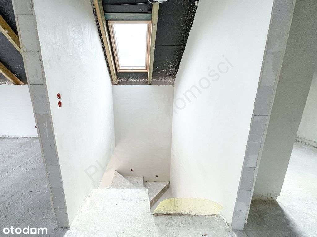 Zaledwie 1 km od szkoły w Adamowiźnie !-14