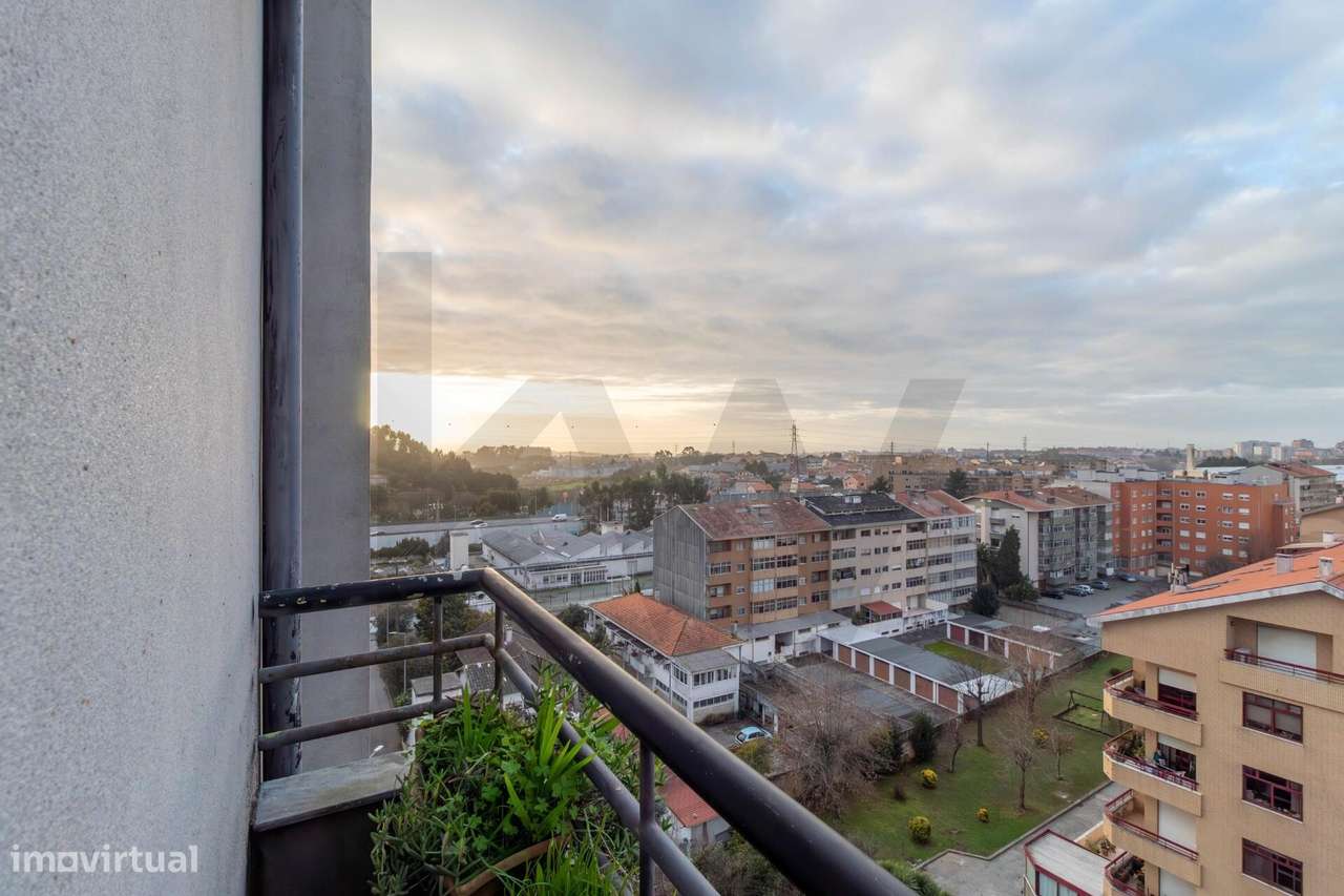 Apartamento T2 em Mafamude – Localização Privilegiada com Vistas Desaf-24
