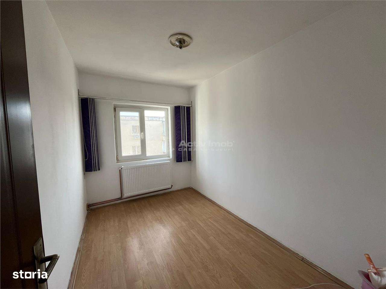 Lugoj, 3 Cam., 72 Mp., Decomandat - Imagine principală: 5/20