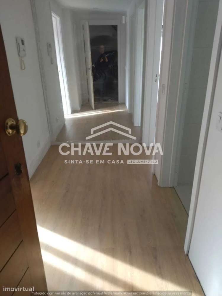 T1 com varanda no Candal SMF/03013/CO - Grande imagem: 3/5