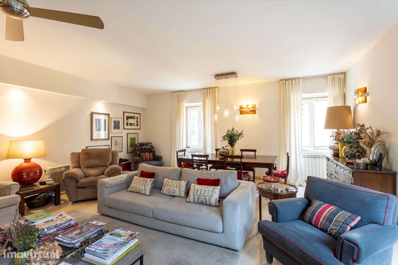 Moradia T6 com garagem, Madragoa, Estrela - Grande imagem: 3/38