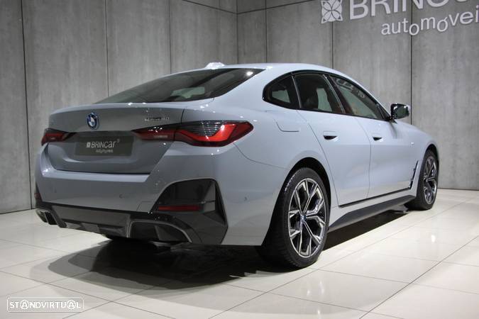 BMW i4 eDrive40 Desportiva M - 18