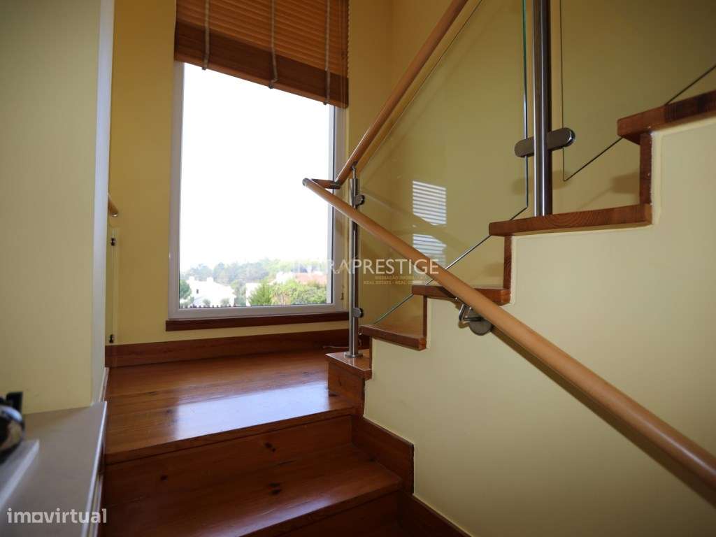 Moradia T3 com Jardim e Garagem na Quinta Verde - Nafarros, Sintra.-19