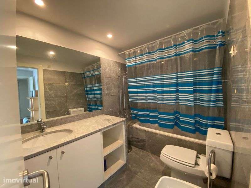 Apartamento T2 em S.D.Benfica-7