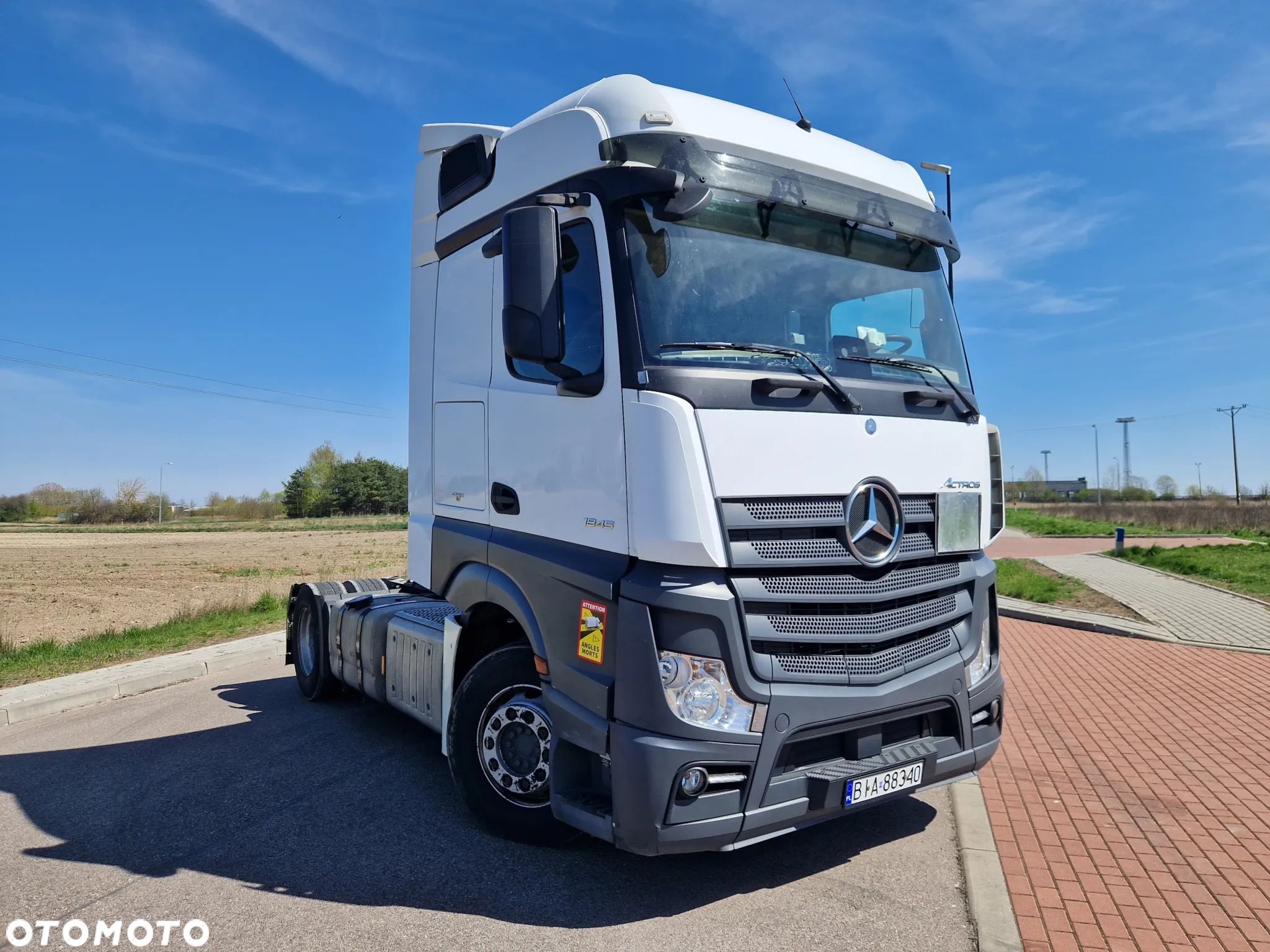 Mercedes-Benz Actros - 1