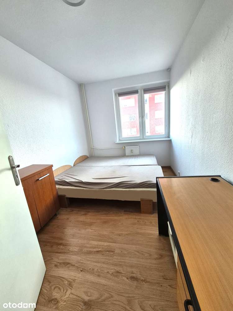 2pokoje, 42,42m2, balkon.-5