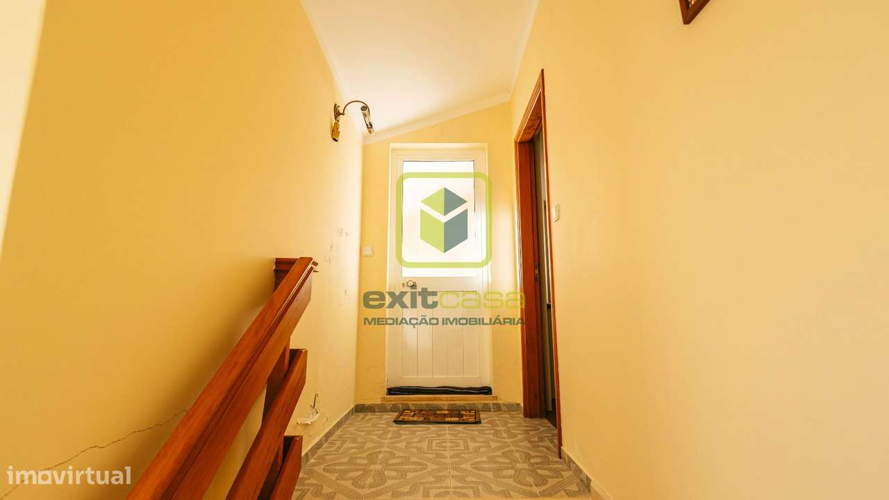 Moradia T3 Geminada-24