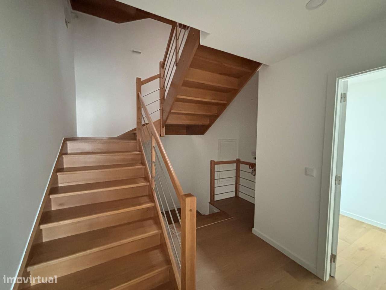 venda de magnifico prédio na Rua da Matemática (4 T0´s e 5 T1's)-17