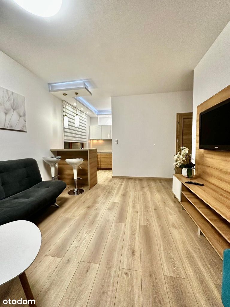 Komfortowy dwupokojowy apartament 42 m2 Garnizon