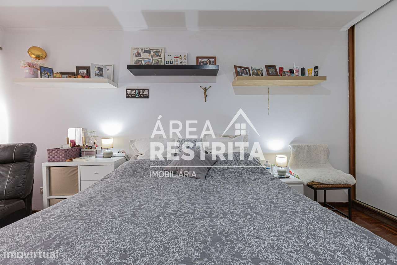 Apartamento T3 transformado em T2 no Seixal, Arrentela-13